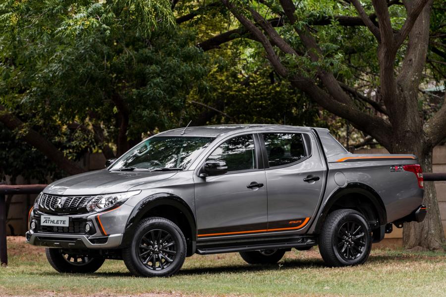  Mitsubishi Triton Double Cab Athlete 2018 года  (ZA) (фото 7 из 19)